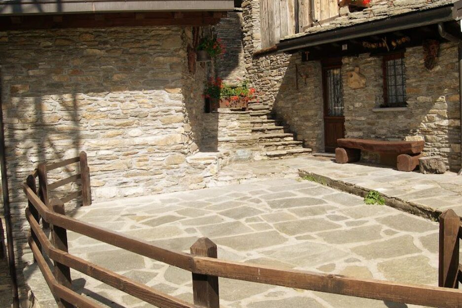 Frazione Perruchon La Piccionaia La Trottola Champorcher