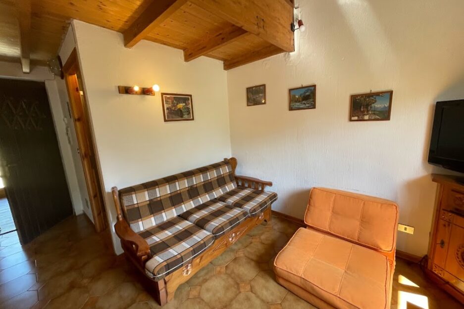 Frazione Mellier Lillaz 1 P4 La Trottola Champorcher