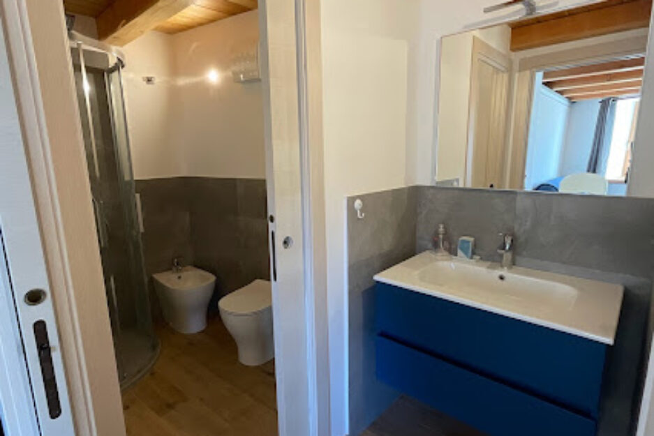 Frazione Petit Rosier Piano Blu La Trottola Champorcher