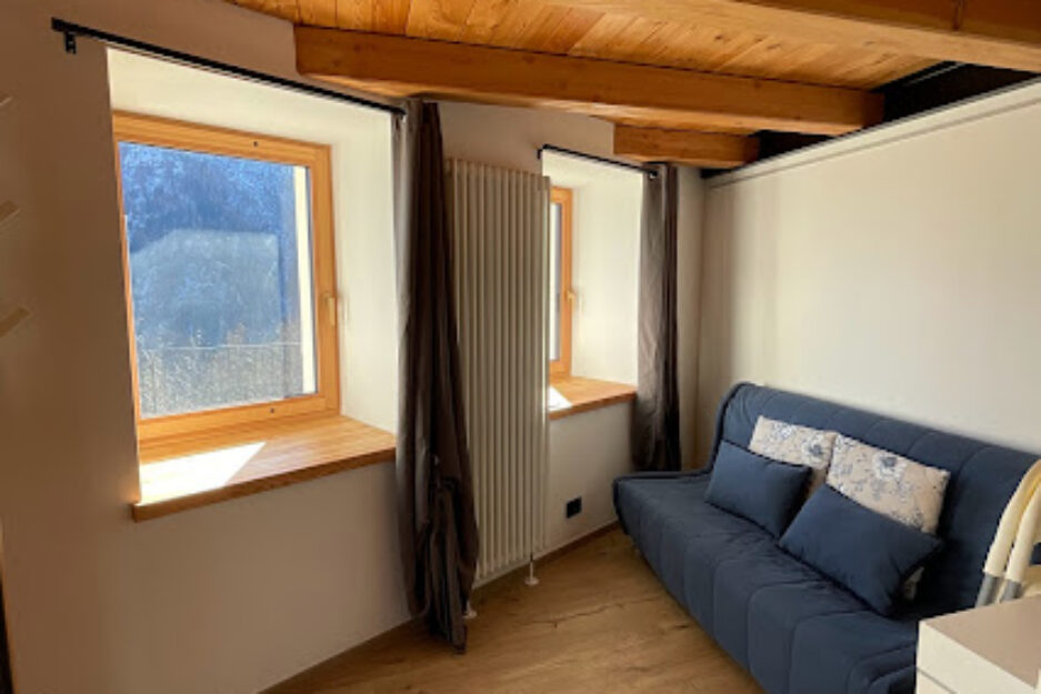 Frazione Petit Rosier Piano Blu La Trottola Champorcher